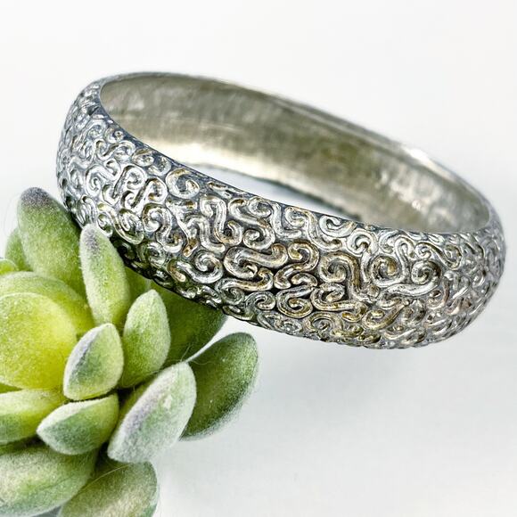 Anne Klein Vintage Textured Silver Bangle Bracelet - Picture 1 of 6